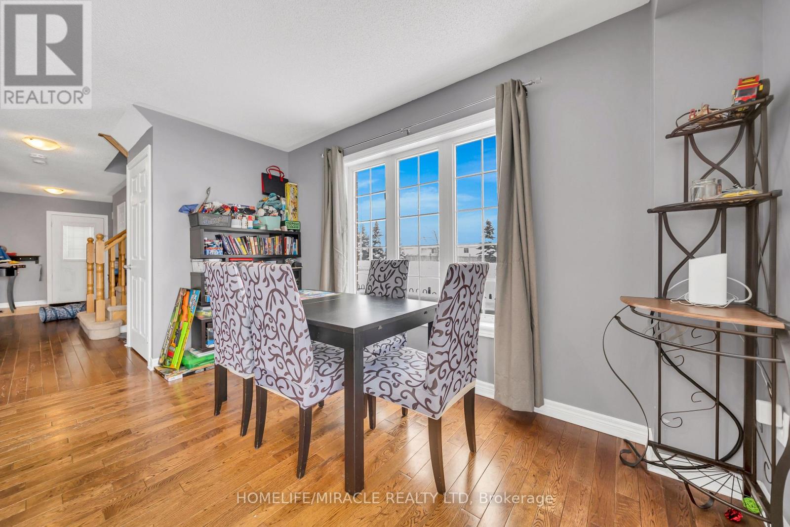 51 Touchette Drive, Barrie, Ontario  L4N 6A6 - Photo 12 - S12769020