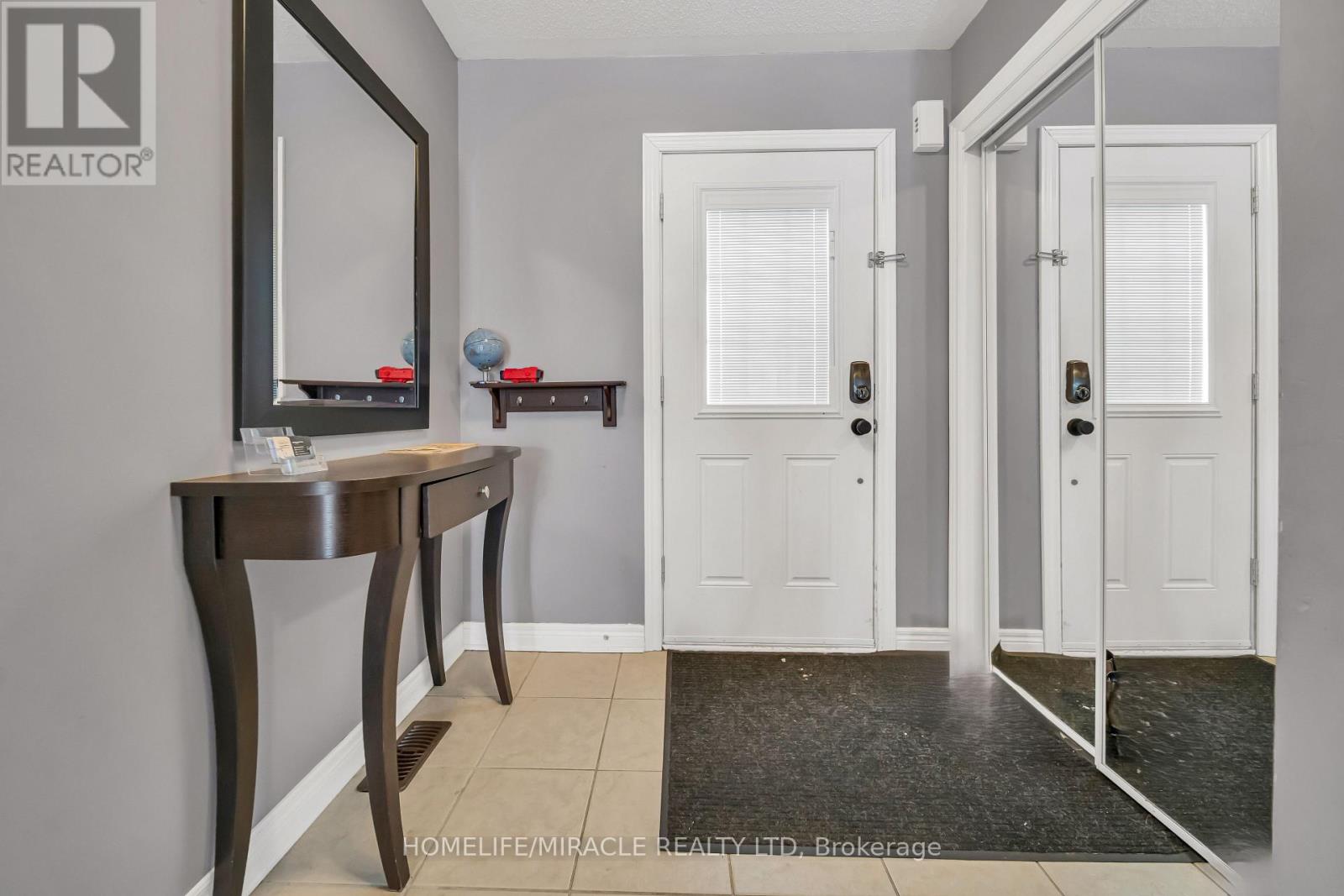 51 Touchette Drive, Barrie, Ontario  L4N 6A6 - Photo 5 - S12769020