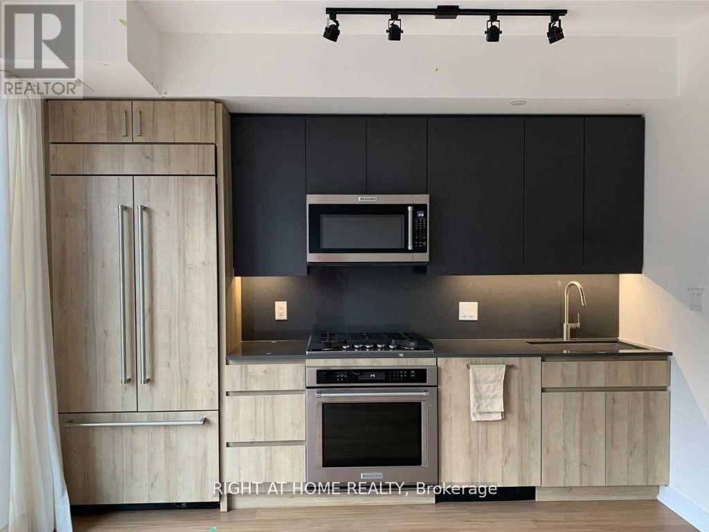 313 - 430 Roncesvalles Avenue, Toronto, Ontario  M6R 0A6 - Photo 4 - W12769026