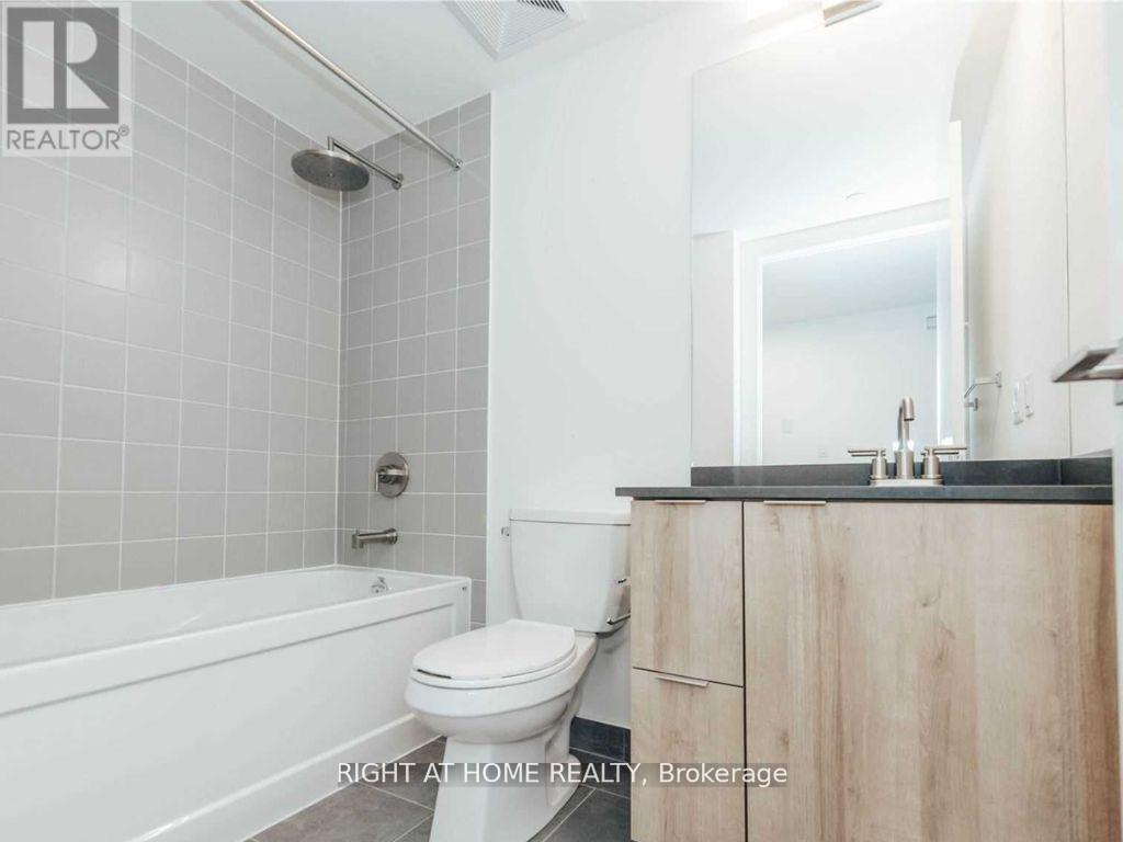 313 - 430 Roncesvalles Avenue, Toronto, Ontario  M6R 0A6 - Photo 9 - W12769026