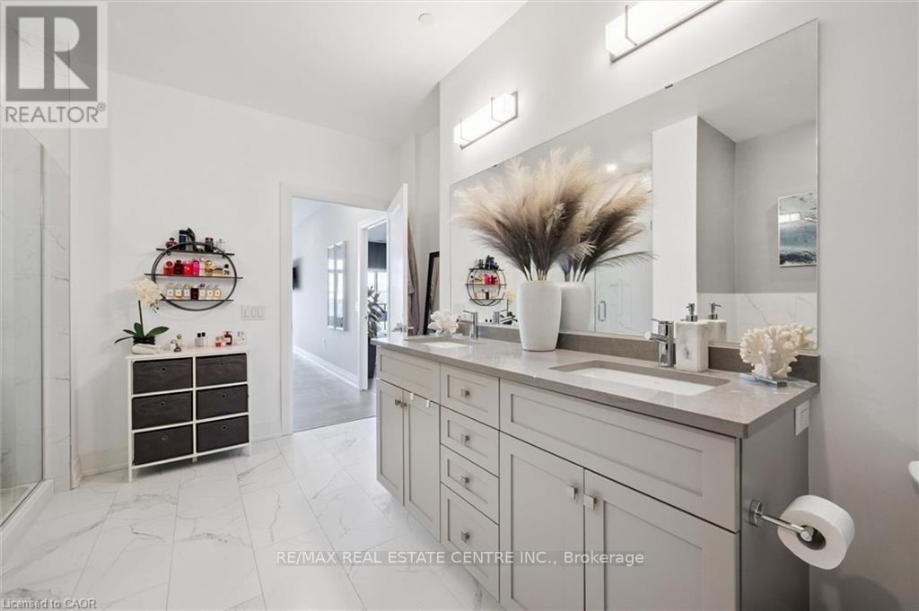 608 - 71 Wyndham Street S, Guelph, Ontario  N1E 5R3 - Photo 23 - X12769040