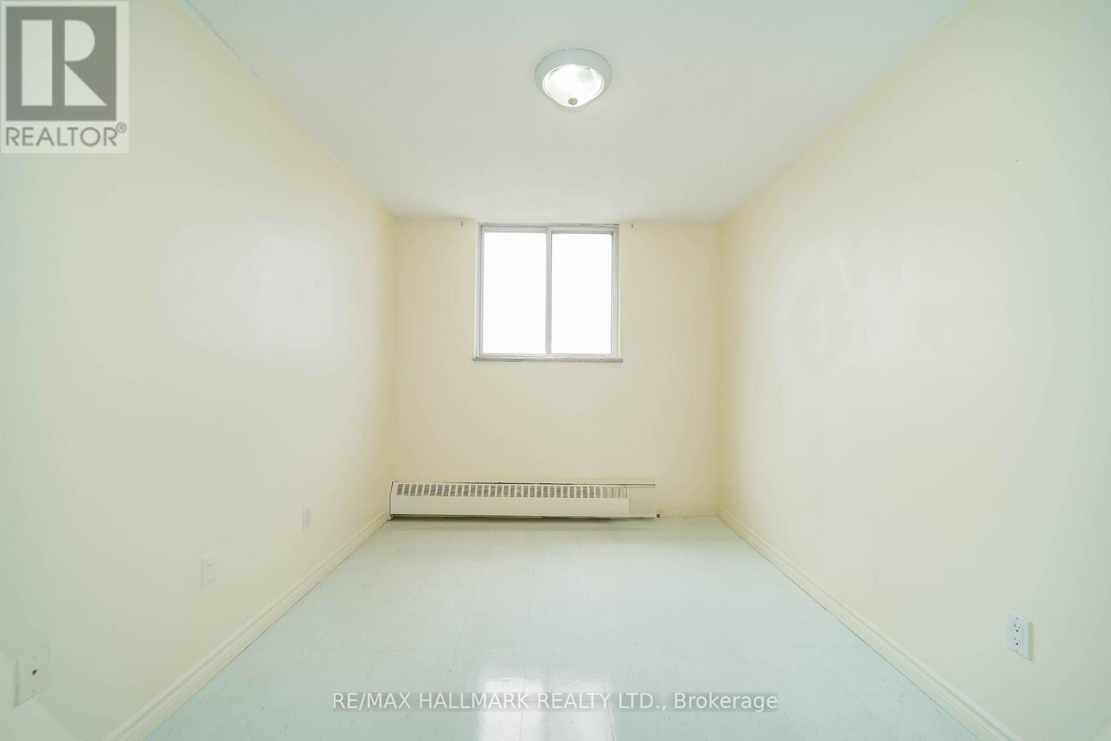 411 - 50 Lotherton Pathway, Toronto, Ontario  M6B 2G7 - Photo 22 - W12655498