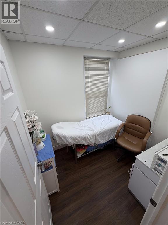 239 Brant Avenue Unit# Main, Brantford, Ontario  N3T 3J4 - Photo 5 - 40803058