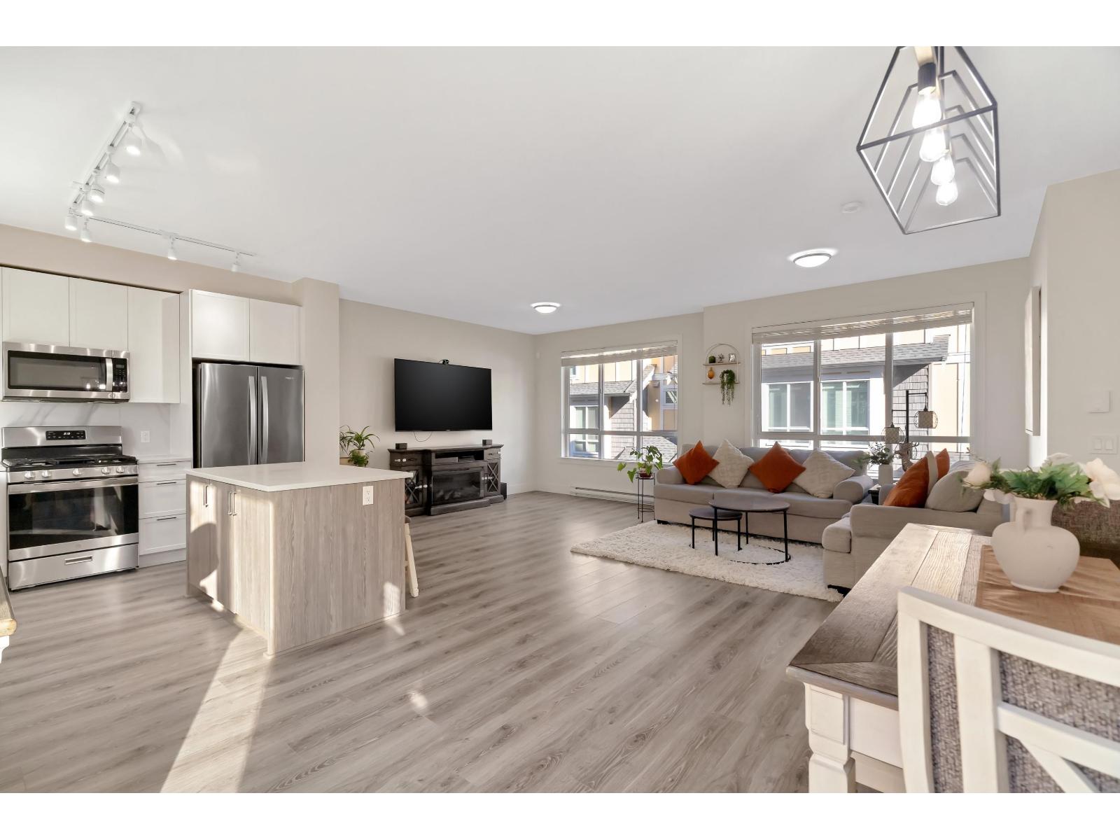 60 9688 162a Street, Surrey, British Columbia  V4N 2E7 - Photo 2 - R3086881