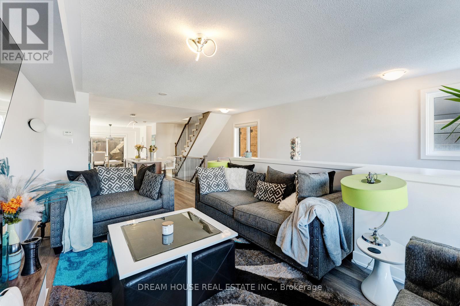 108 - 71 Donald Fleming Way, Whitby, Ontario  L1R 0N8 - Photo 7 - E12769058