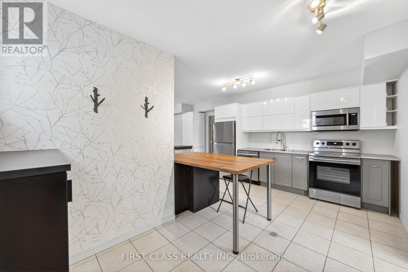 20173 Bathurst Street, East Gwillimbury, Ontario  L9N 1N3 - Photo 12 - N12769062