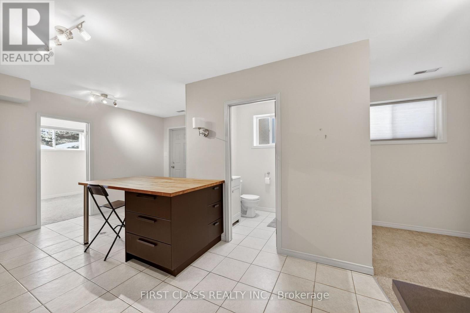 20173 Bathurst Street, East Gwillimbury, Ontario  L9N 1N3 - Photo 6 - N12769062