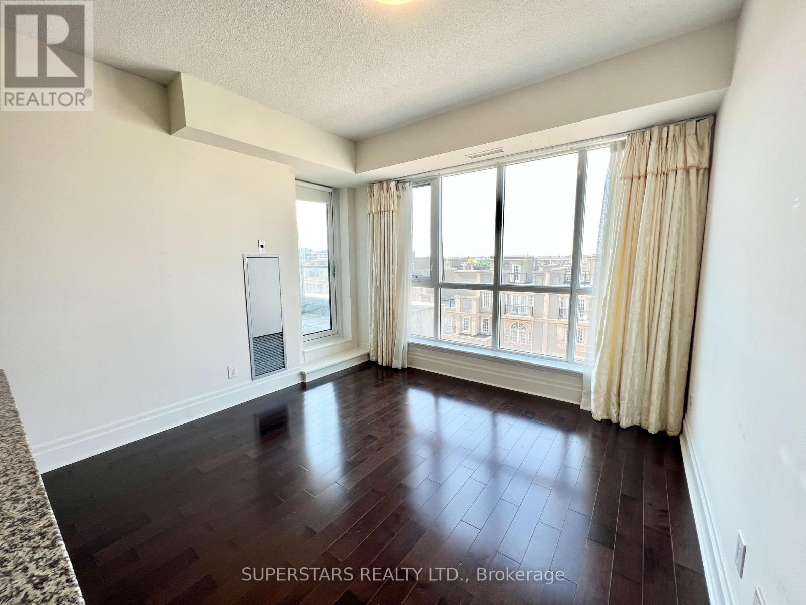 502c - 39 Upper Duke Crescent, Markham, Ontario  L6G 0B8 - Photo 7 - N12769072