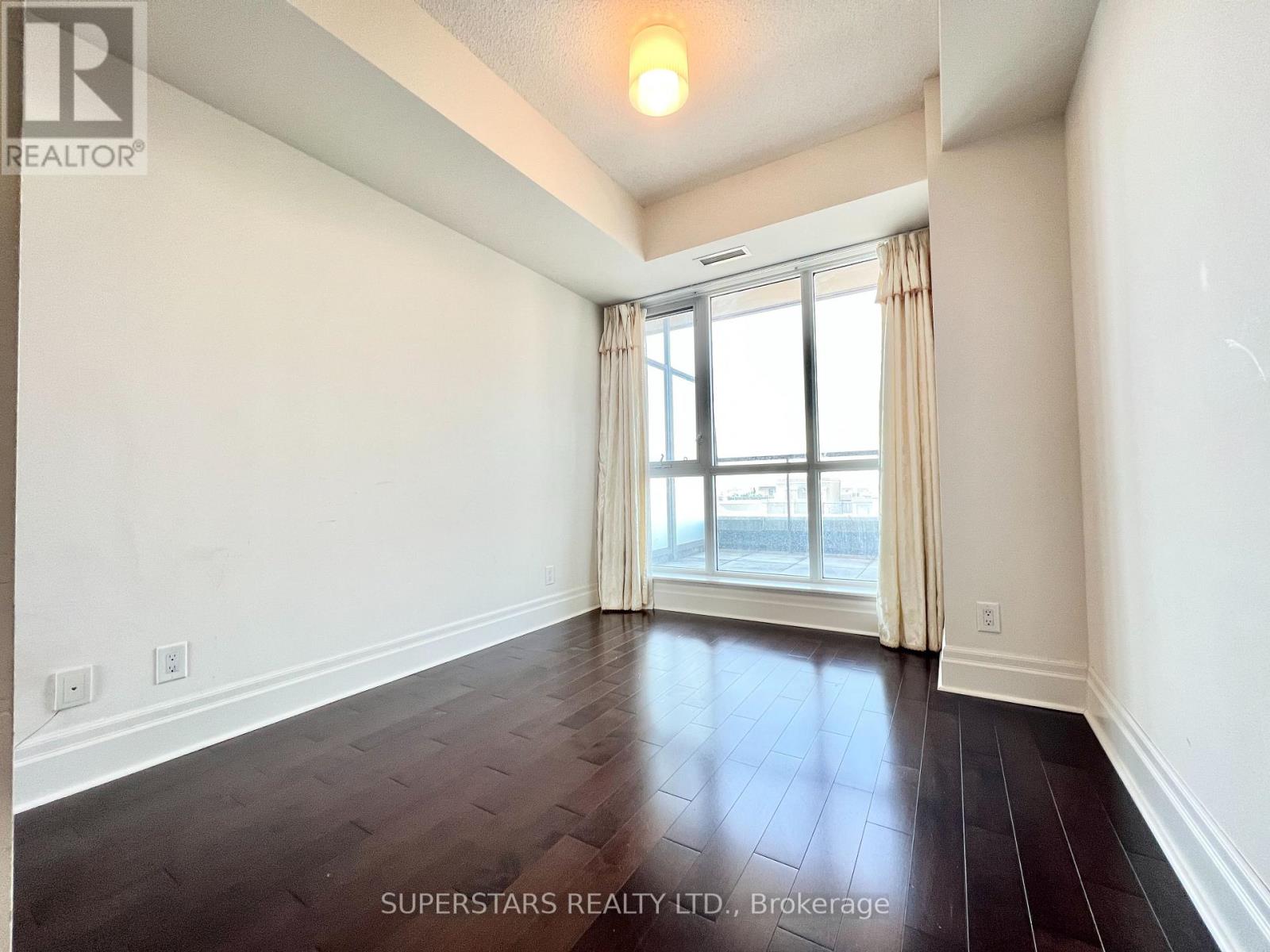 502c - 39 Upper Duke Crescent, Markham, Ontario  L6G 0B8 - Photo 9 - N12769072