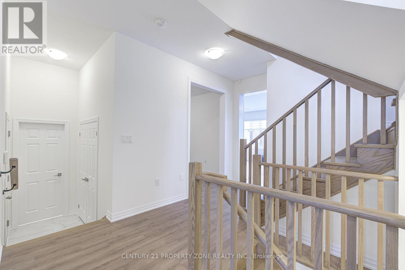 28 Autumn Oak Court, Caledon, Ontario  L7E 1X6 - Photo 10 - W12769080