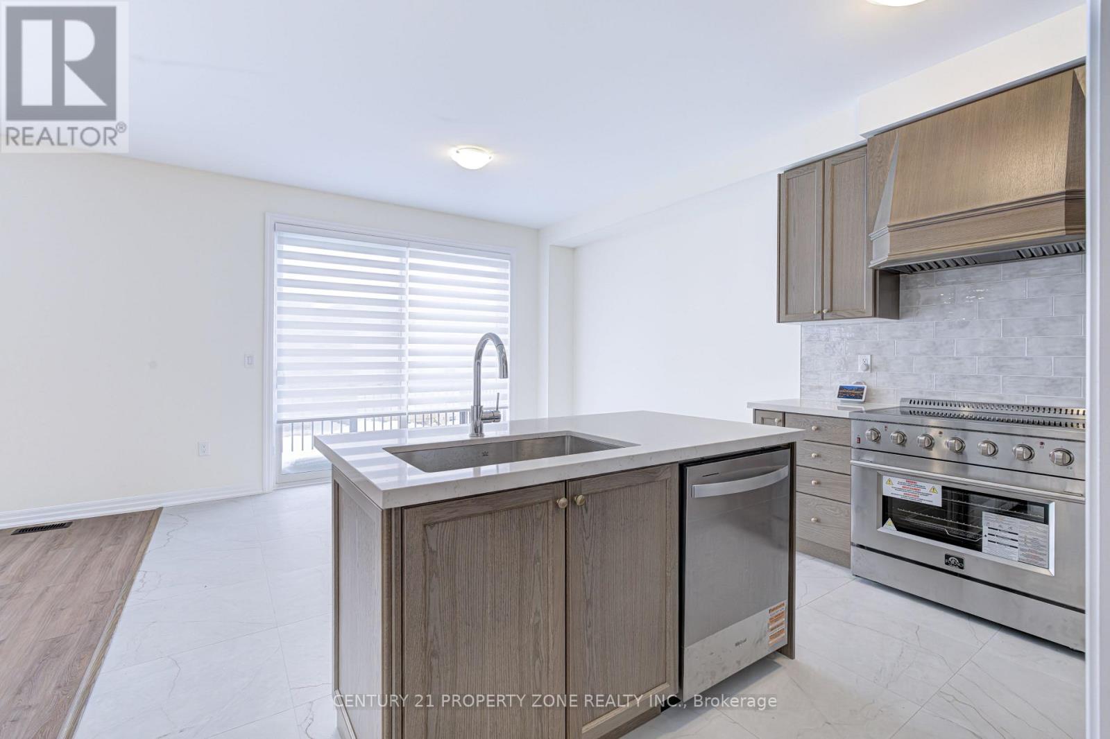 28 Autumn Oak Court, Caledon, Ontario  L7E 1X6 - Photo 11 - W12769080