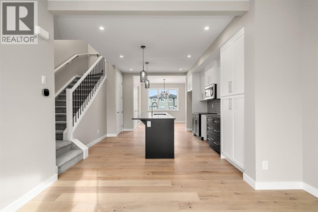 122 Sora Gardens Se, Calgary, Alberta  T3S 0V3 - Photo 3 - A2283234