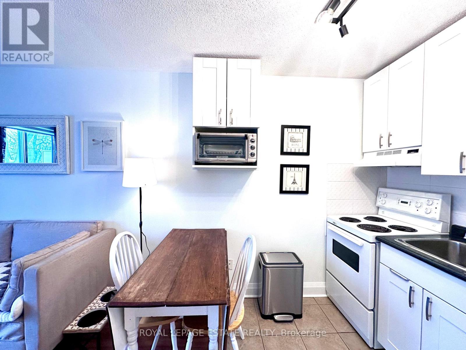 309 - 123 Woodbine Avenue, Toronto, Ontario  M4L 3V8 - Photo 13 - E12768570