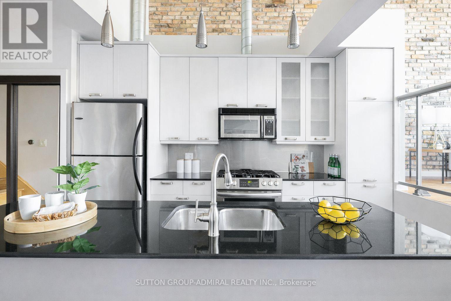 201 - 1852 Queen Street E, Toronto, Ontario  M4L 1H1 - Photo 8 - E12747844