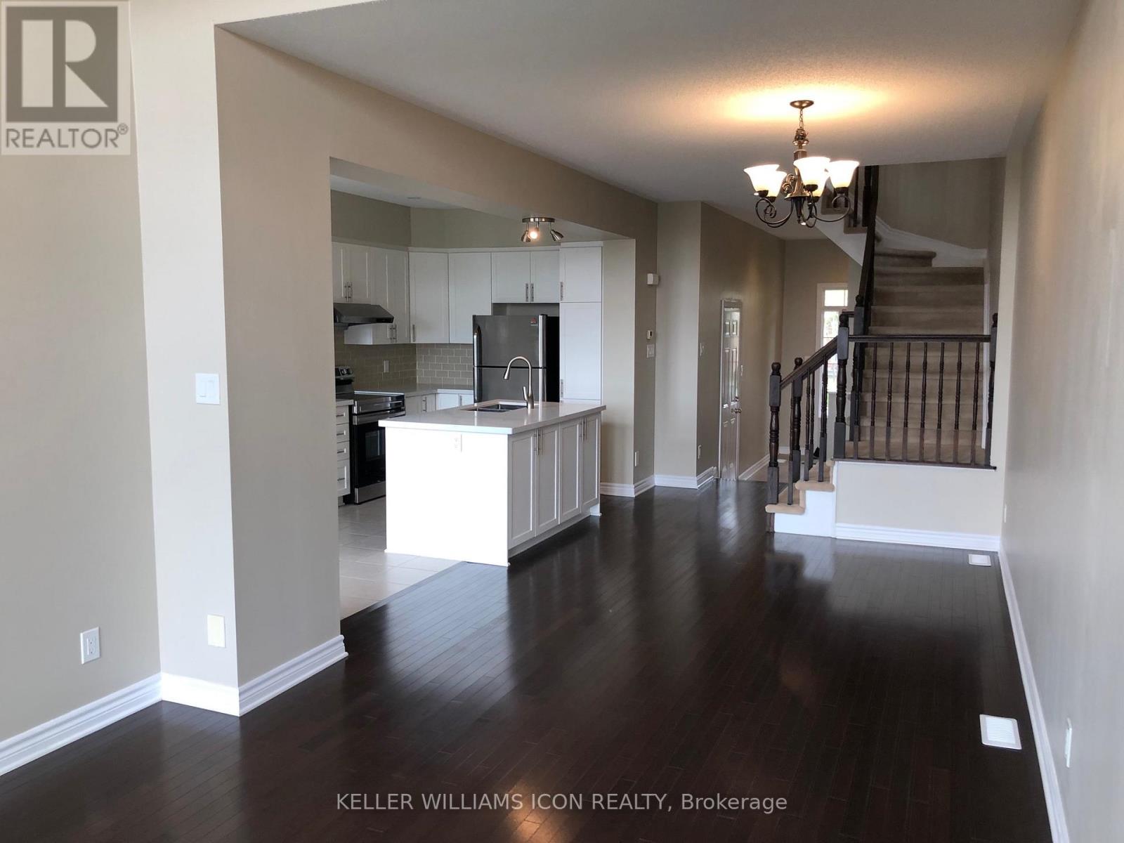 571 REMNOR AVENUE, Ottawa, Ontario