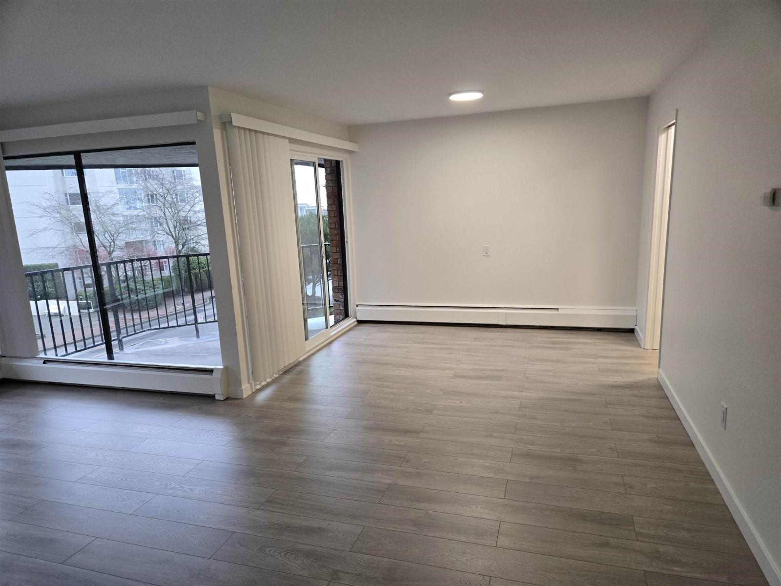 404 1437 Foster Street, White Rock, British Columbia  V4B 3X6 - Photo 5 - R3084220