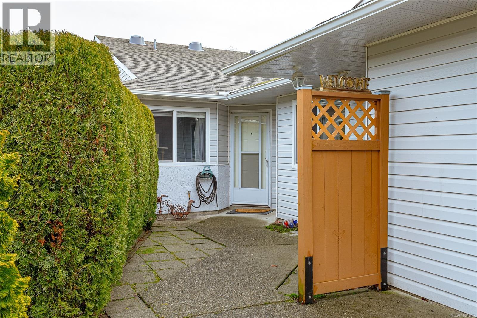 40 4125 Interurban Rd, Saanich, British Columbia  V8Z 4W8 - Photo 2 - 1024949