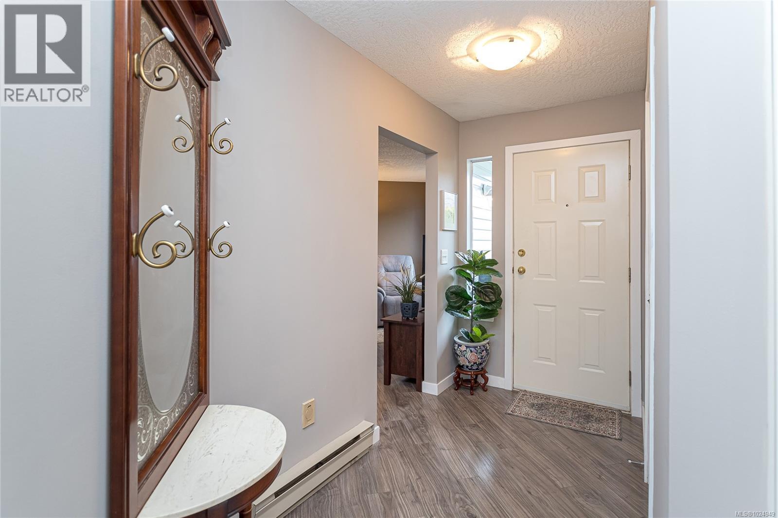 40 4125 Interurban Rd, Saanich, British Columbia  V8Z 4W8 - Photo 3 - 1024949