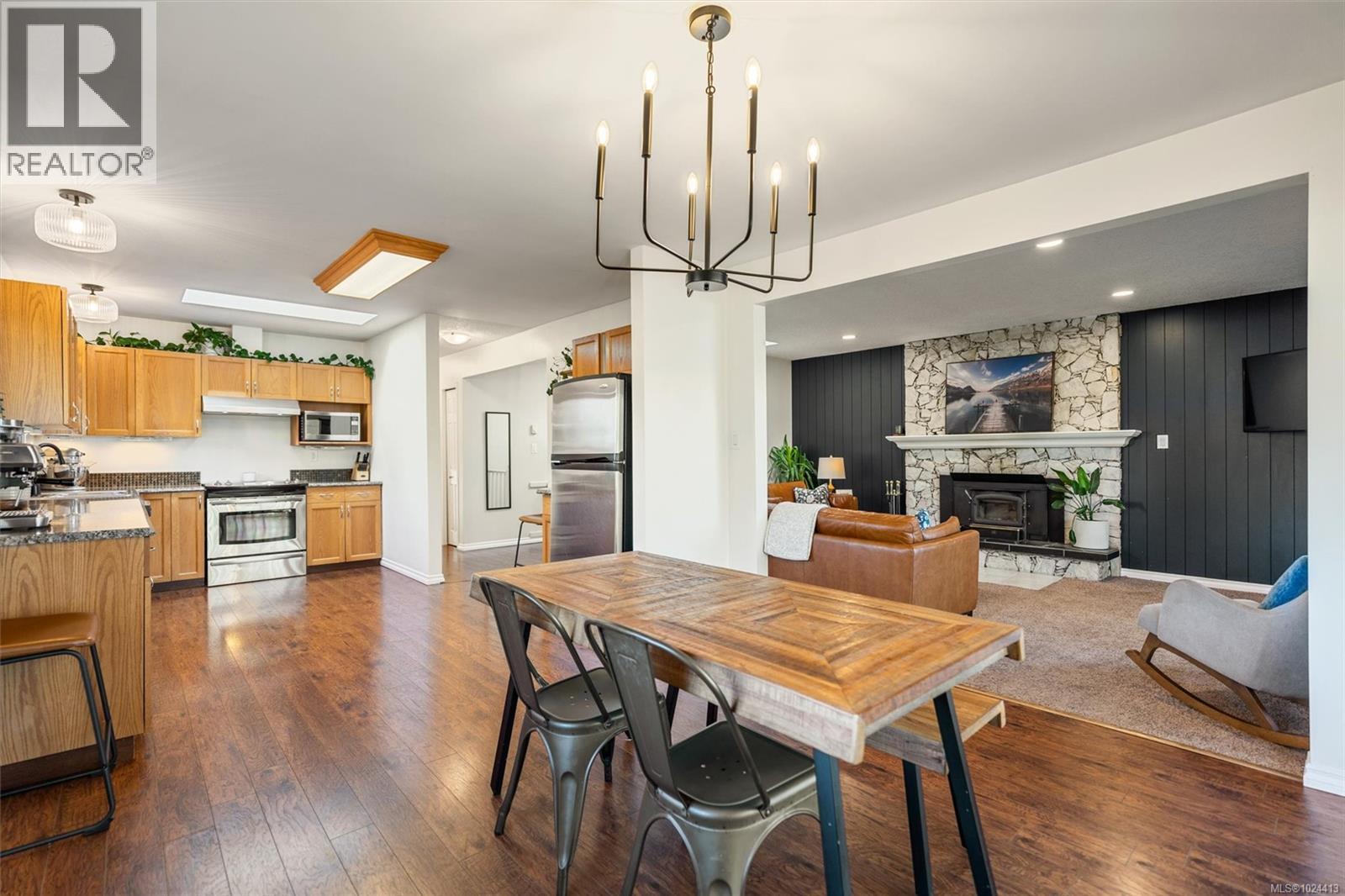 928 Rowils Cres, Langford, British Columbia  V9B 2M7 - Photo 10 - 1024413