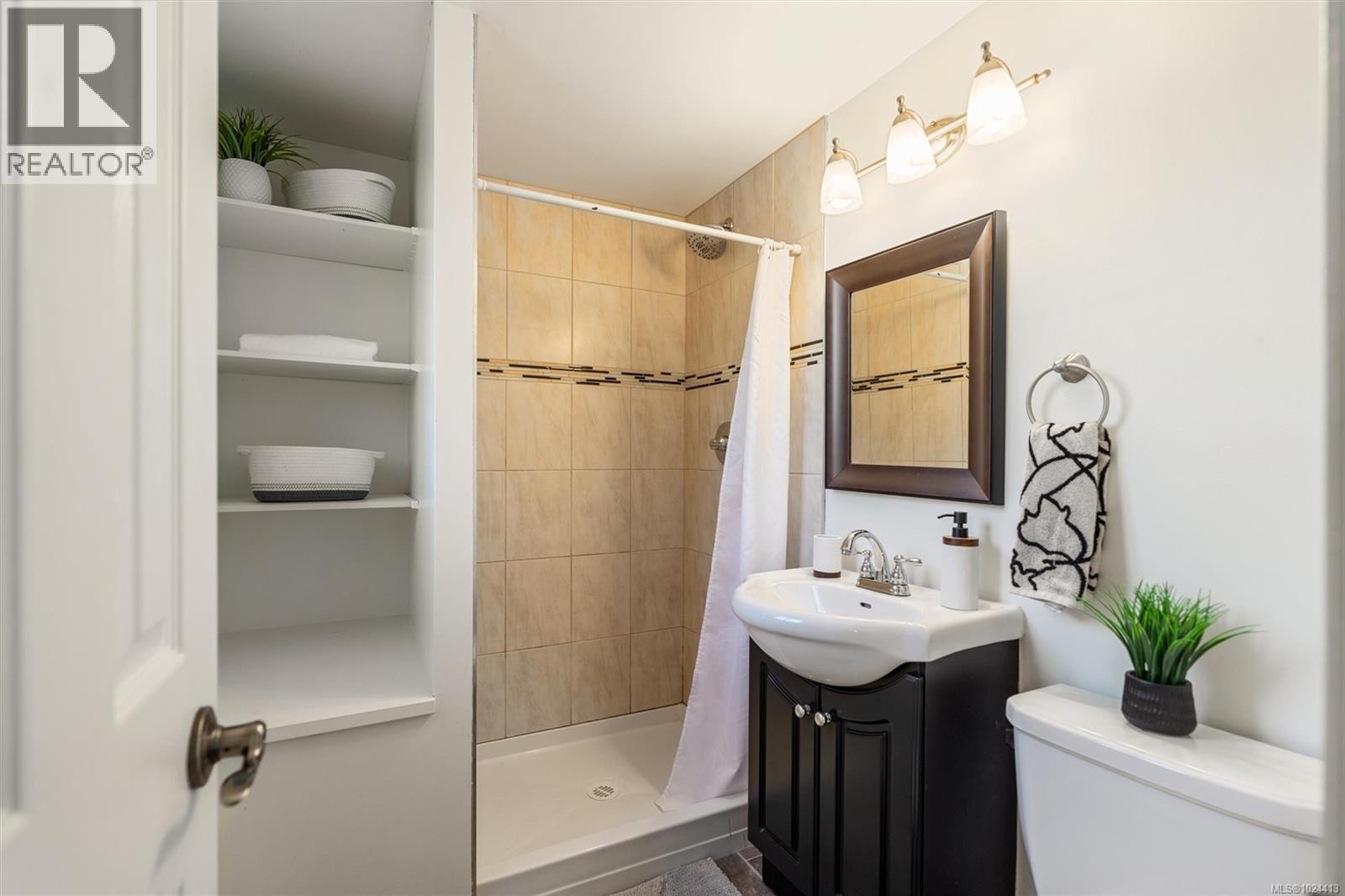 928 Rowils Cres, Langford, British Columbia  V9B 2M7 - Photo 38 - 1024413