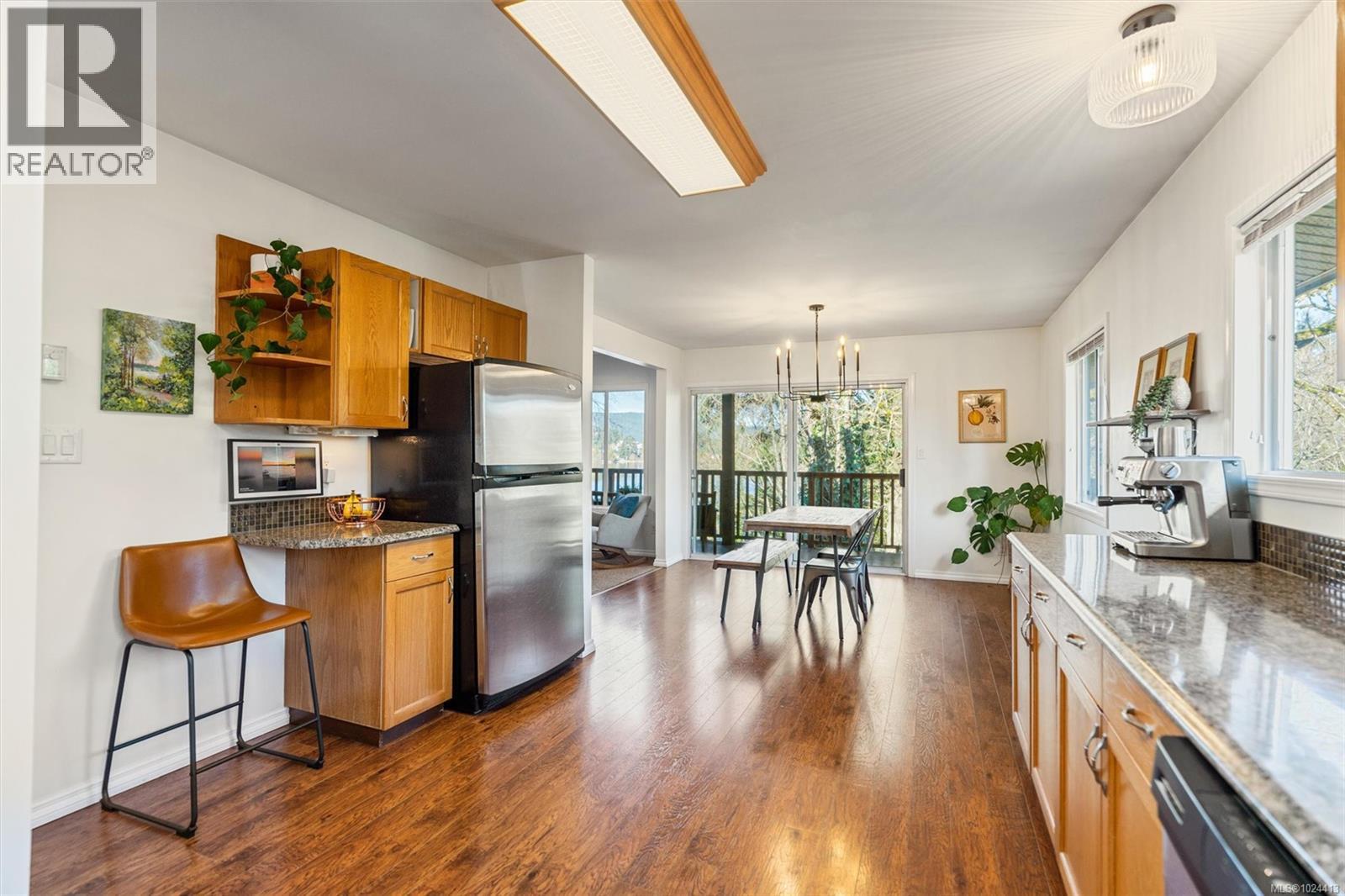 928 Rowils Cres, Langford, British Columbia  V9B 2M7 - Photo 7 - 1024413