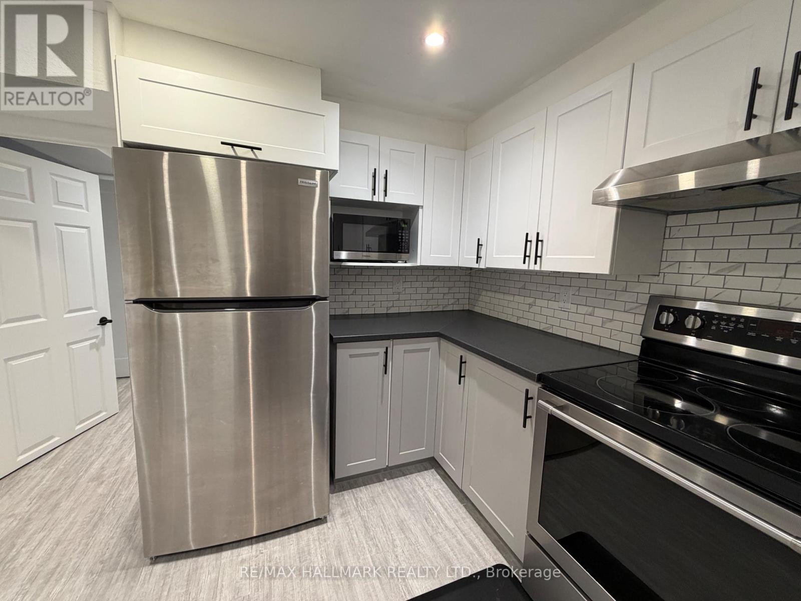 1211 Bridge Gate (Basement) Crescent, Pickering, Ontario  L1X 1A3 - Photo 13 - E12769090