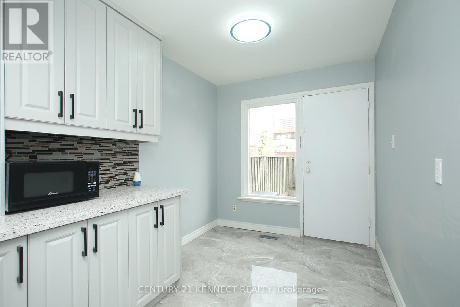 101 - 126 Dusay Place W, Toronto, Ontario  M1W 2N2 - Photo 7 - E12769132