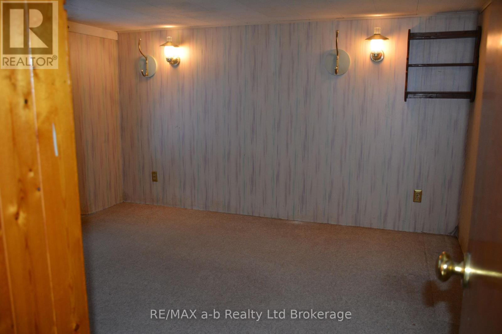 146 Whiting Street, Ingersoll, Ontario  N5C 3B3 - Photo 21 - X12768778