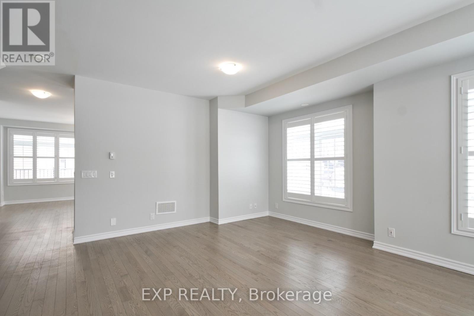 64 Guardhouse Crescent, Markham, Ontario  L6C 3J8 - Photo 10 - N12769088