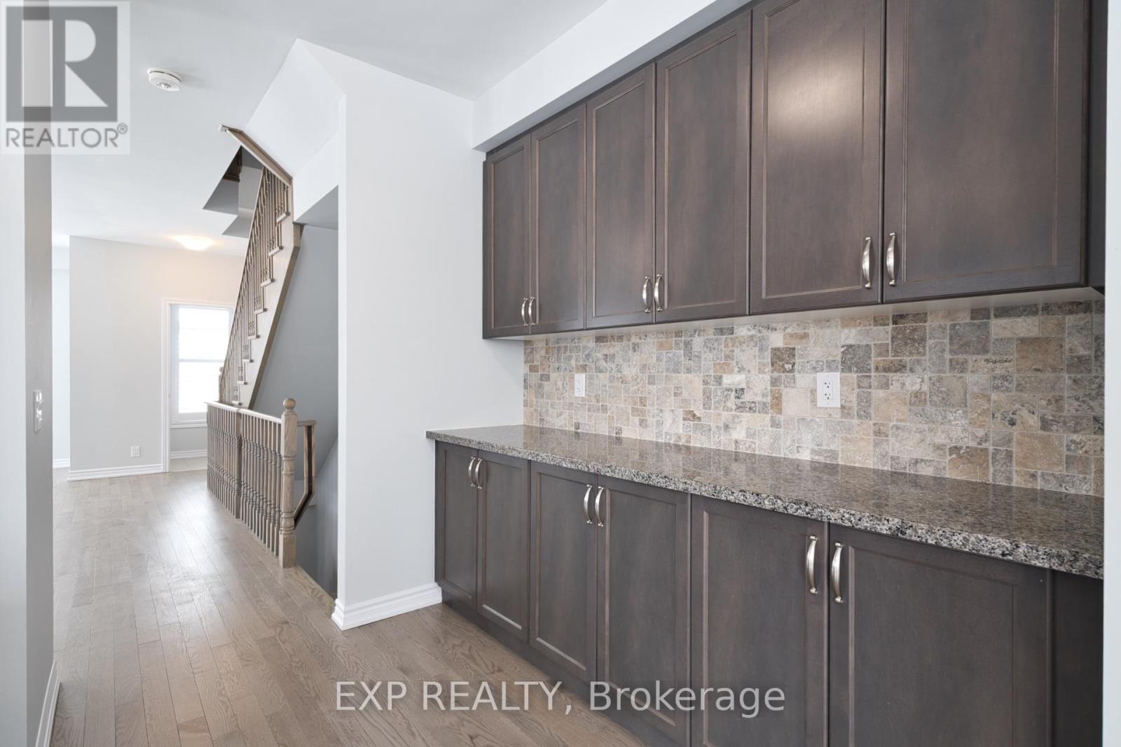 64 Guardhouse Crescent, Markham, Ontario  L6C 3J8 - Photo 11 - N12769088