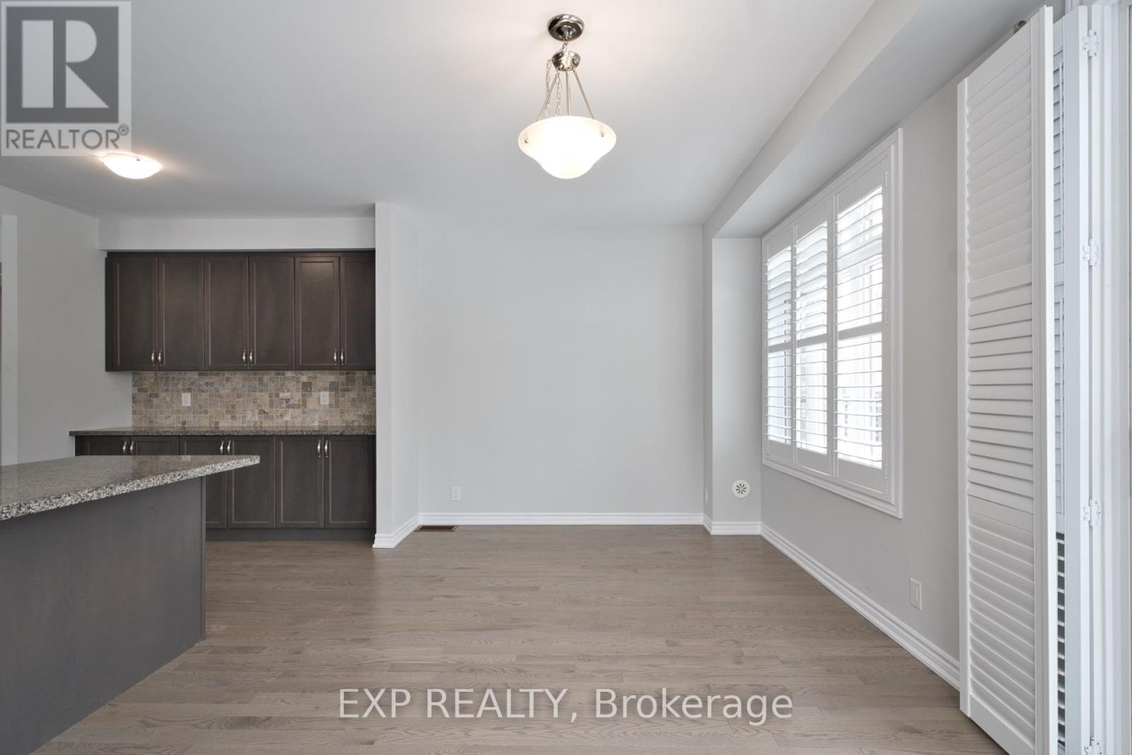 64 Guardhouse Crescent, Markham, Ontario  L6C 3J8 - Photo 12 - N12769088