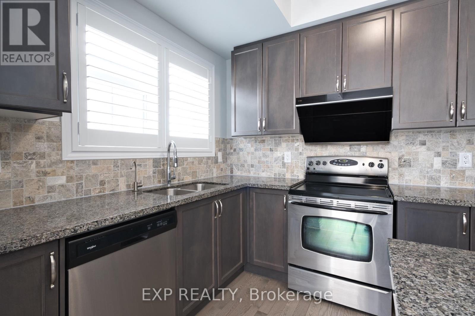 64 Guardhouse Crescent, Markham, Ontario  L6C 3J8 - Photo 14 - N12769088