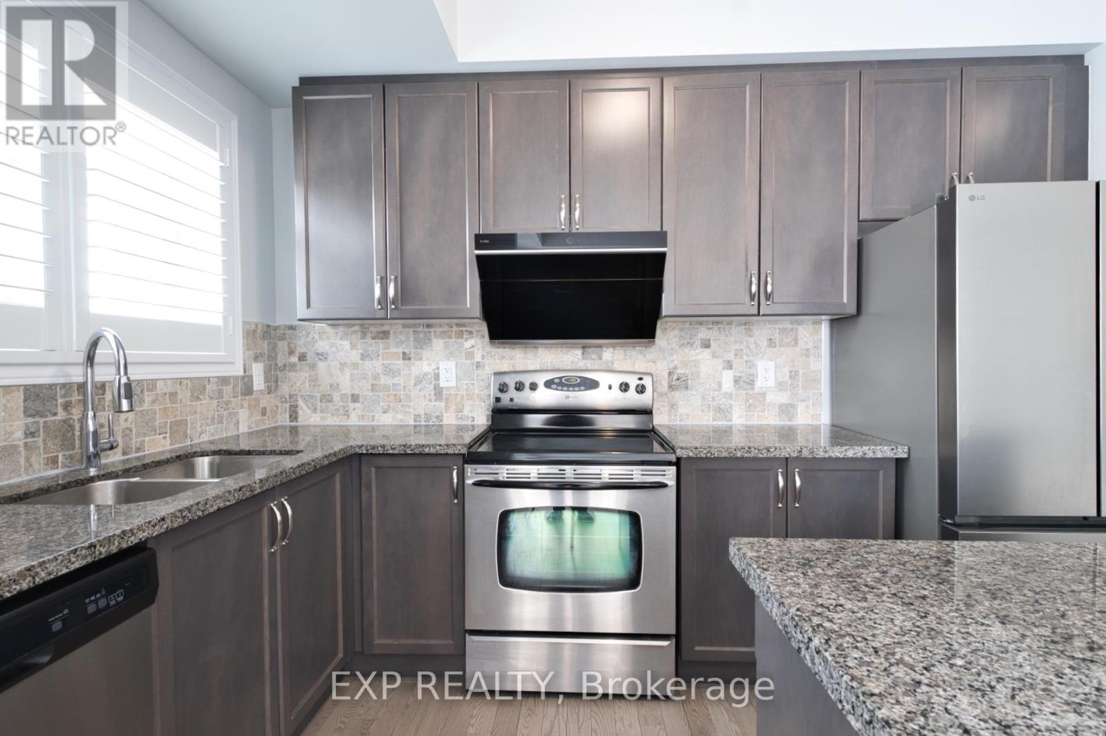 64 Guardhouse Crescent, Markham, Ontario  L6C 3J8 - Photo 15 - N12769088