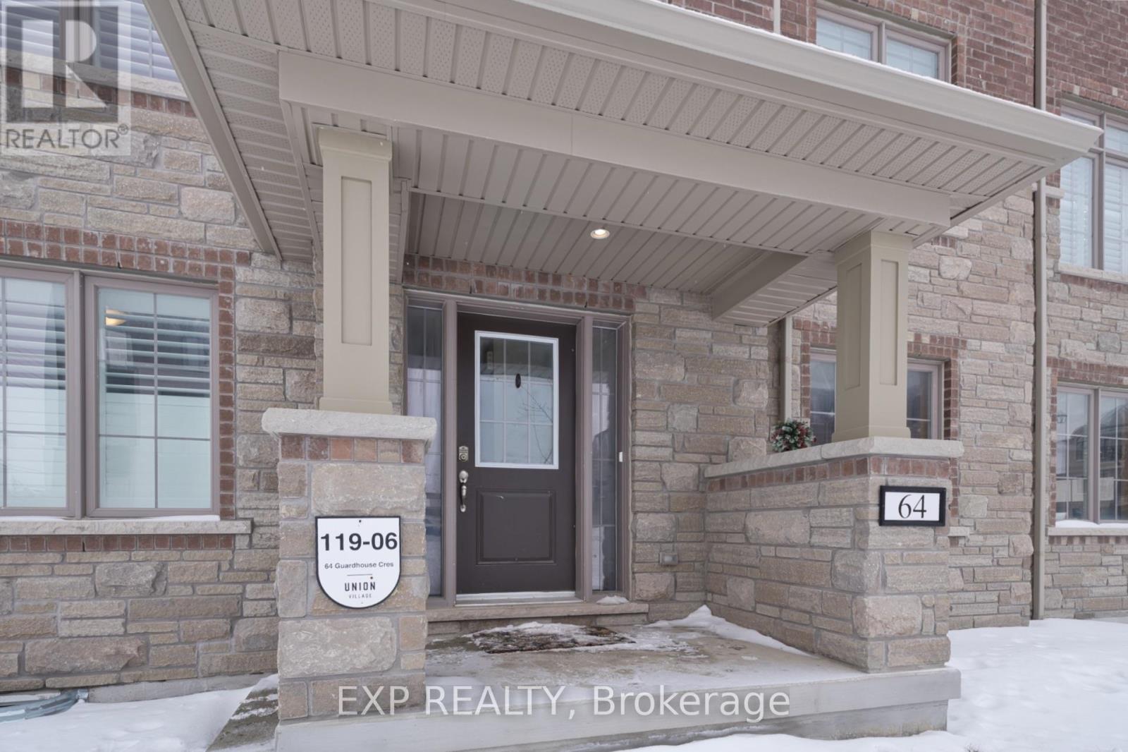 64 Guardhouse Crescent, Markham, Ontario  L6C 3J8 - Photo 3 - N12769088