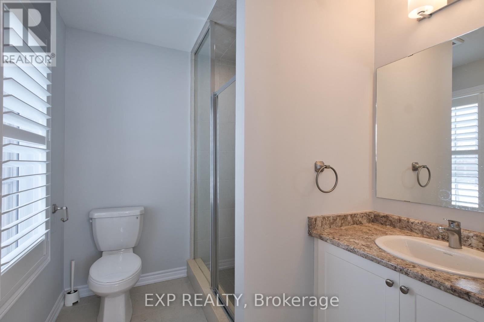 64 Guardhouse Crescent, Markham, Ontario  L6C 3J8 - Photo 6 - N12769088