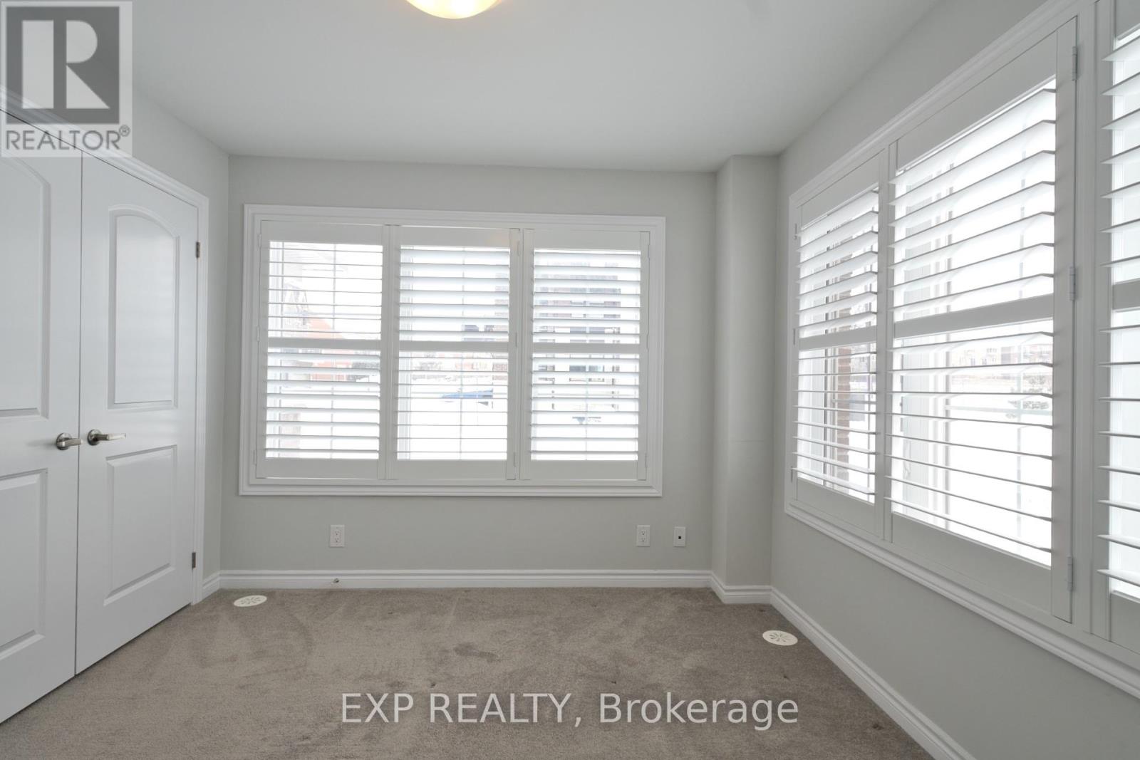 64 Guardhouse Crescent, Markham, Ontario  L6C 3J8 - Photo 7 - N12769088