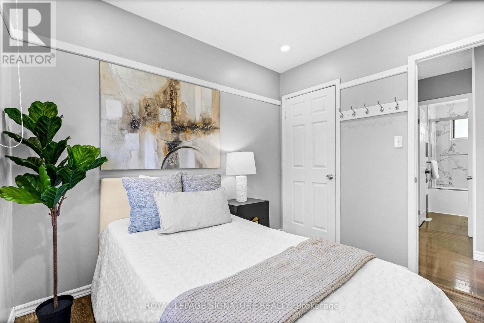 103 Seaborn Road, Brampton, Ontario  L6V 2C2 - Photo 10 - W12755958