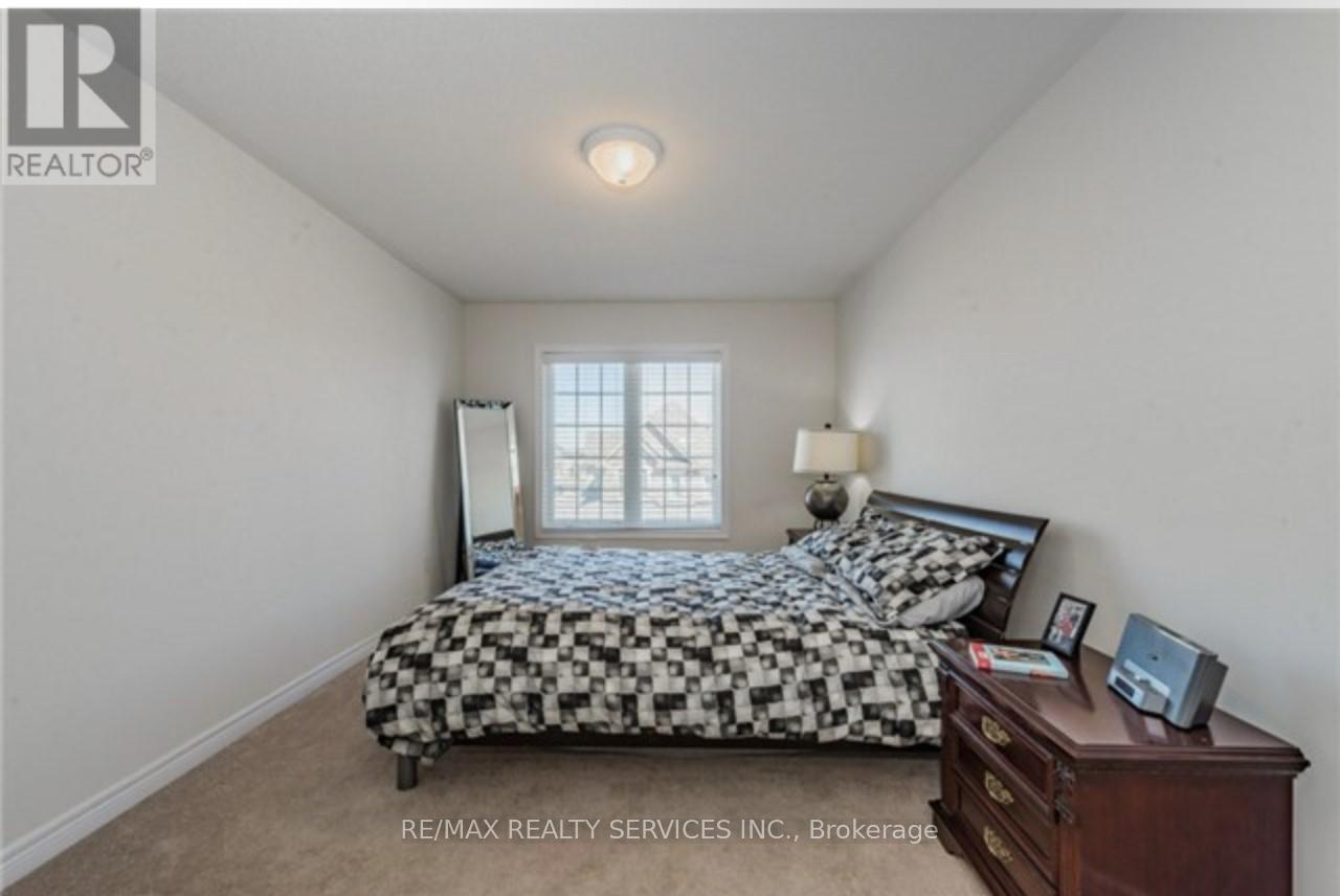 74 Aldersgate Drive, Brampton, Ontario  L7A 3Z9 - Photo 11 - W12769086