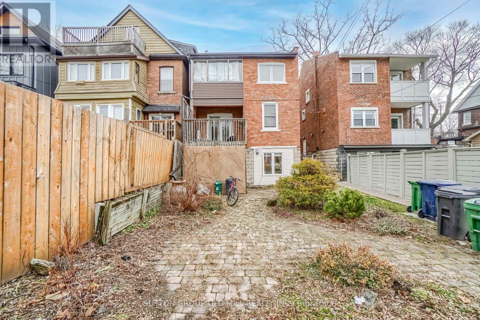 Lower - 118 Mavety Street, Toronto, Ontario  M6P 2L9 - Photo 27 - W12769106