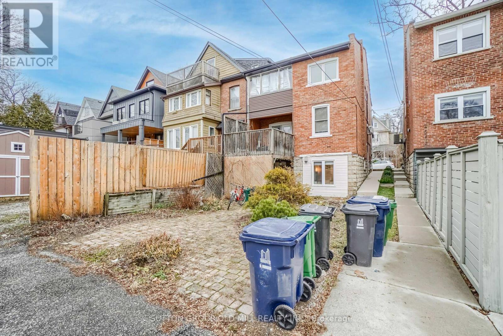 Lower - 118 Mavety Street, Toronto, Ontario  M6P 2L9 - Photo 28 - W12769106