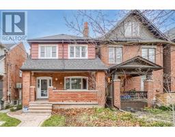 LOWER - 118 MAVETY STREET, Toronto, Ontario