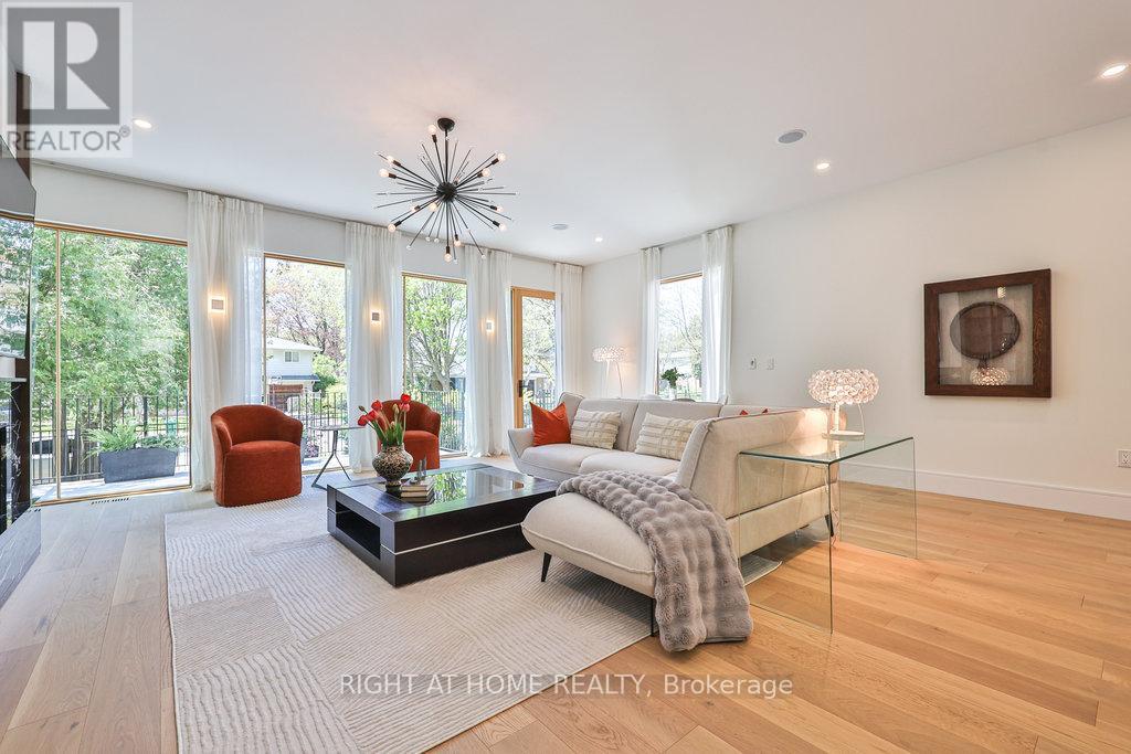 920 Calder Road, Mississauga, Ontario  L5J 2N7 - Photo 18 - W12769138