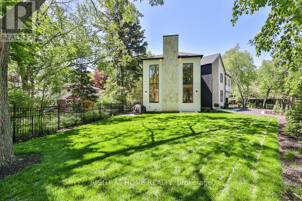 920 Calder Road, Mississauga, Ontario  L5J 2N7 - Photo 6 - W12769138