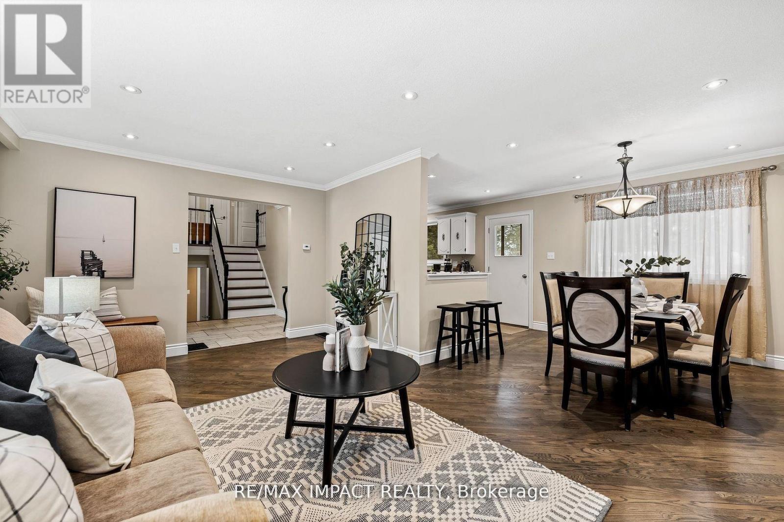 1158 Weller Street, Peterborough, Ontario  K9J 7M8 - Photo 5 - X12769118