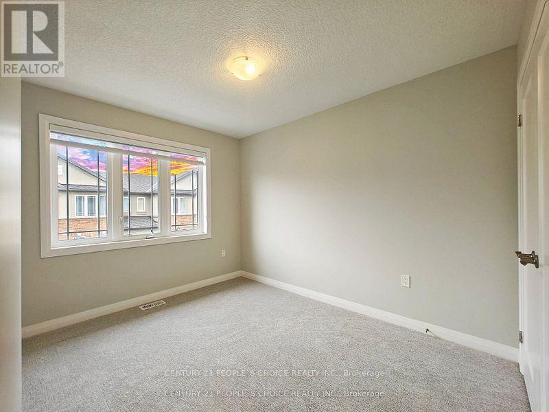 21 Aqua Lane, Hamilton, Ontario  L0R 1P0 - Photo 33 - X12769128