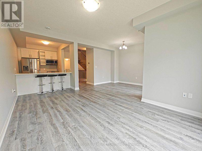 21 Aqua Lane, Hamilton, Ontario  L0R 1P0 - Photo 9 - X12769128