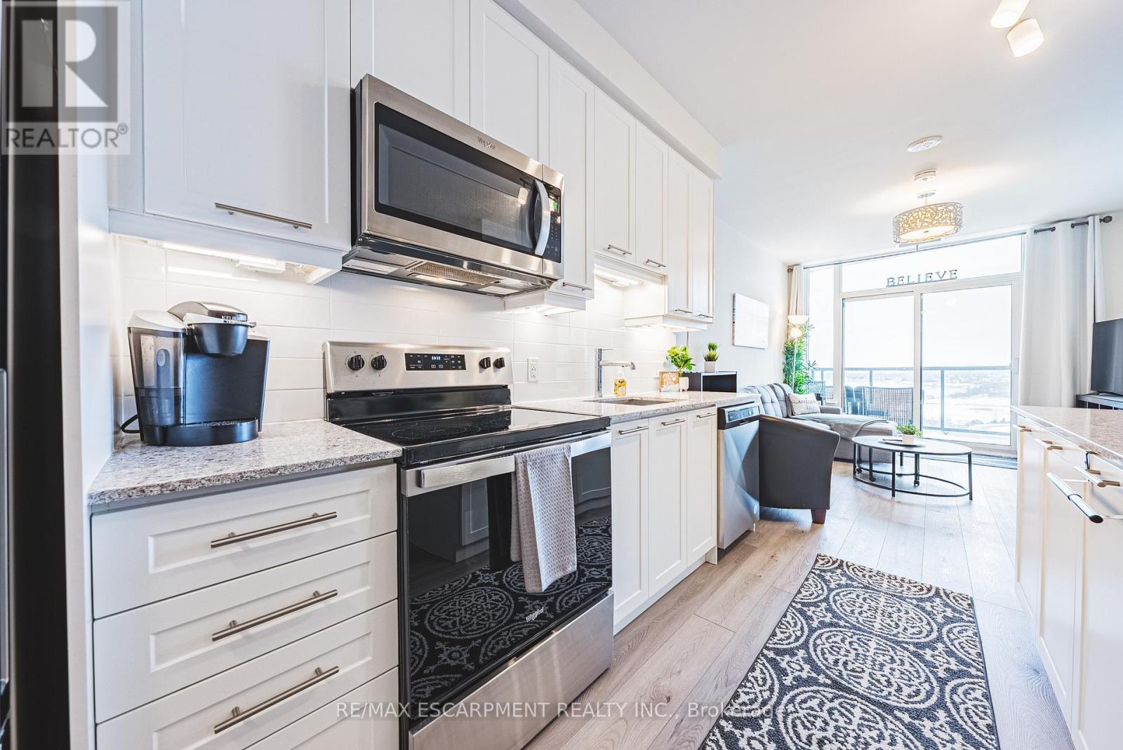 1710 - 385 Winston Road, Grimsby, Ontario  L3M 4E8 - Photo 5 - X12769136