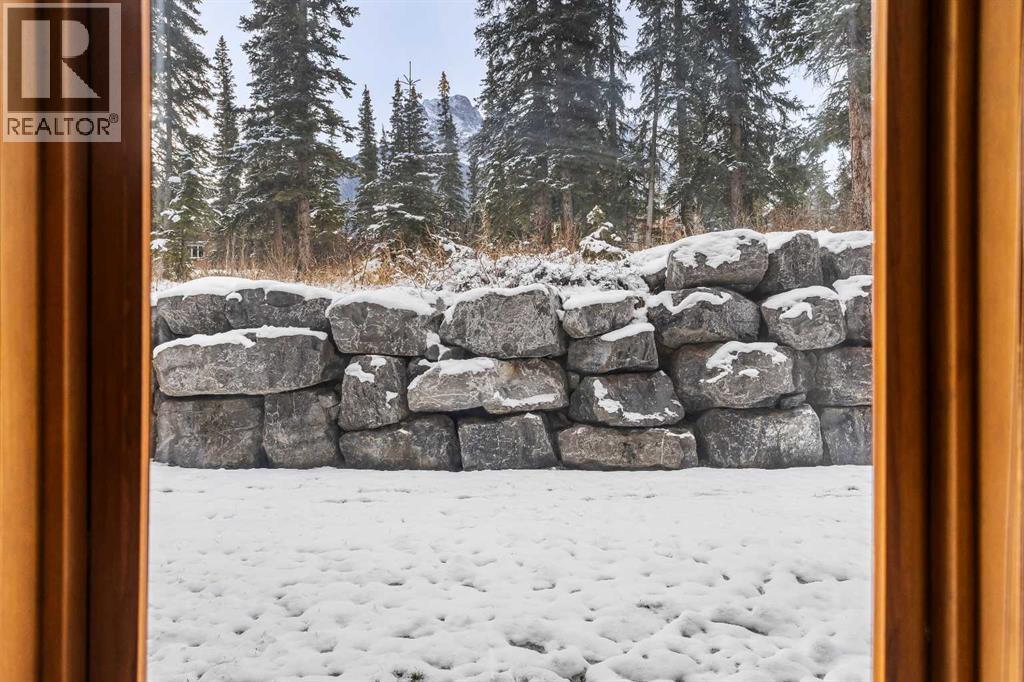 112, 150 Crosbow Place, Canmore, Alberta  T1W 3H5 - Photo 21 - A2272912