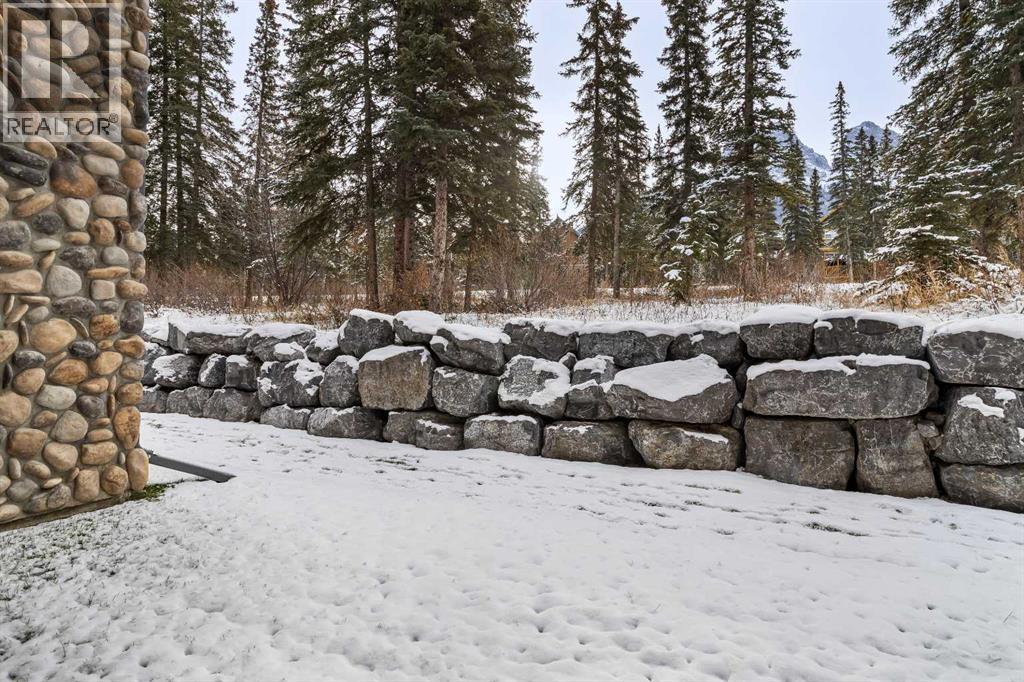 112, 150 Crosbow Place, Canmore, Alberta  T1W 3H5 - Photo 38 - A2272912