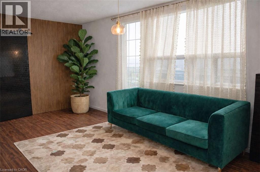 49 Queen Street Unit# 1004, Mississauga, Ontario  L5G 4N6 - Photo 3 - 40803744